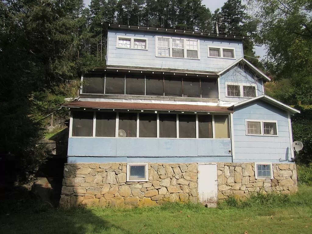 5454 Ela Road - 2